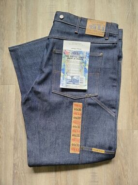 Straight Men's Jeans in Dark Indigo - 44x30